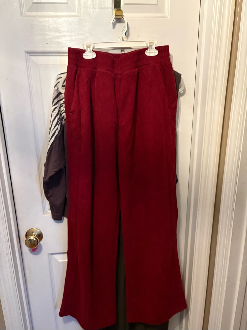 HALARA Wide-Leg Corduroy Pants in Burgundy